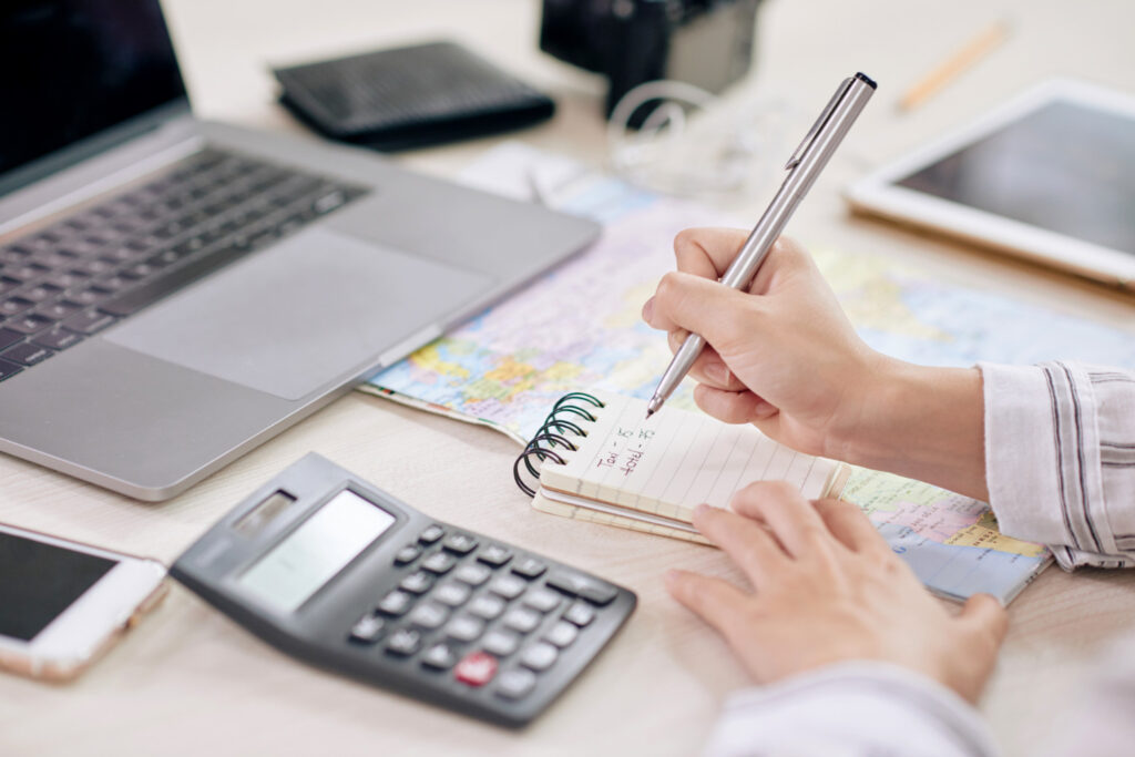 worker writing notepad